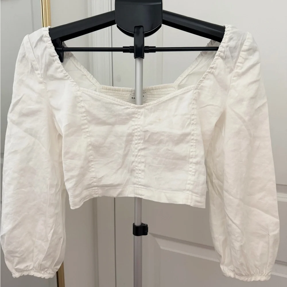 Aritizia Babaton | ADWYN BLOUSE | Cropped puff-sleeve blouse - Picture 1 of 7